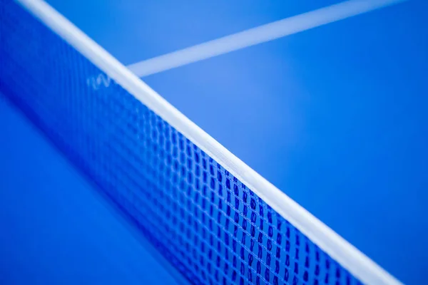 NET na niebieski ping ponga — Zdjęcie stockowe