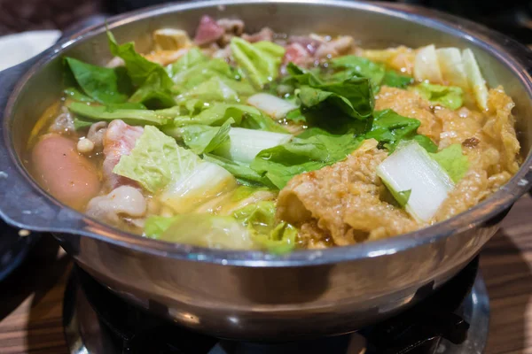 Traditional Taiwanese hot pot — Stock Photo, Image