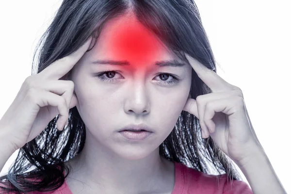 Mulher asiática com dor de cabeça, pulsando — Fotografia de Stock