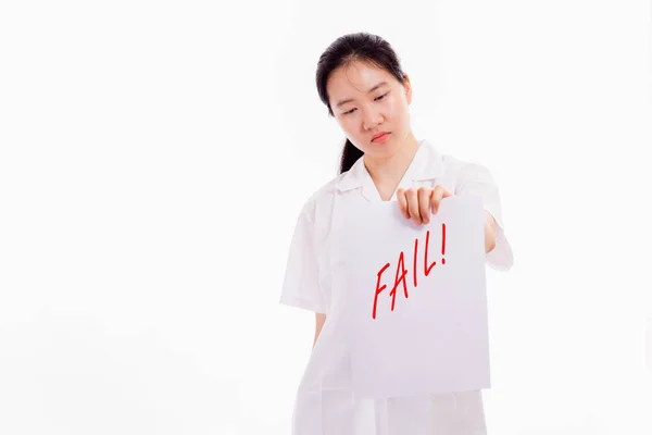 Chinesisches High-School-Mädchen zeigt schlechte Testnote — Stockfoto