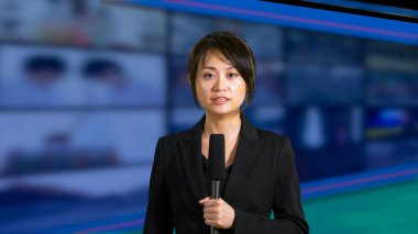 Kadın haber spikeri Studio