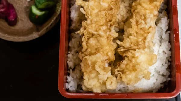 Japanese shrimp in batter — Stock Photo, Image