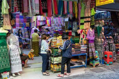 Bogyoke Aung San Market, a bazaar in central Yangon. The market 