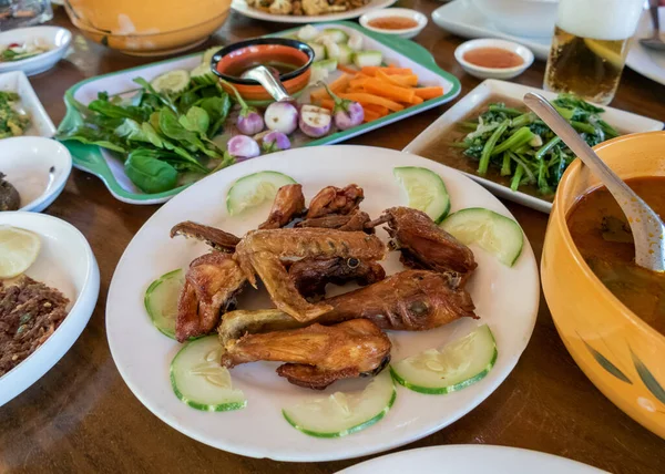 Seleção Pratos Birmaneses Zona Rural Mianmar Com Frango Magro Sopa — Fotografia de Stock