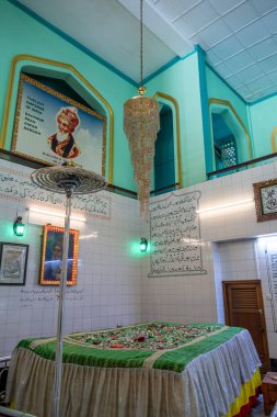 Bahadur 'lu Dargah Şah Zafar, Hindistan' ın son Moghul İmparatoru. 