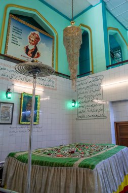 Bahadur 'lu Dargah Şah Zafar, Hindistan' ın son Moghul İmparatoru. 