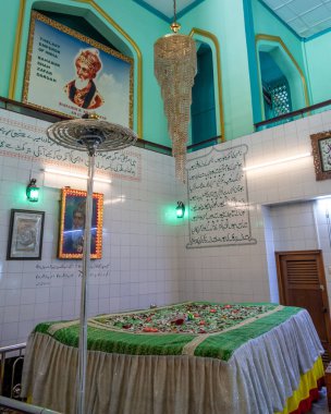 Bahadur 'lu Dargah Şah Zafar, Hindistan' ın son Moghul İmparatoru. 