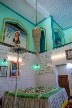 Bahadur 'lu Dargah Şah Zafar, Hindistan' ın son Moghul İmparatoru. 