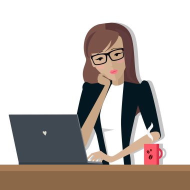 İş kadın onun Laptop üzerinde çalışıyor