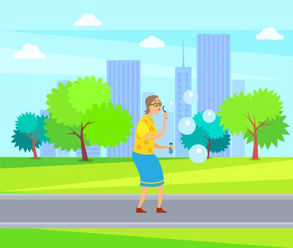 Mujer Envejecida con Burbujas de Jabón en Ciudad Parque — Vector de stock