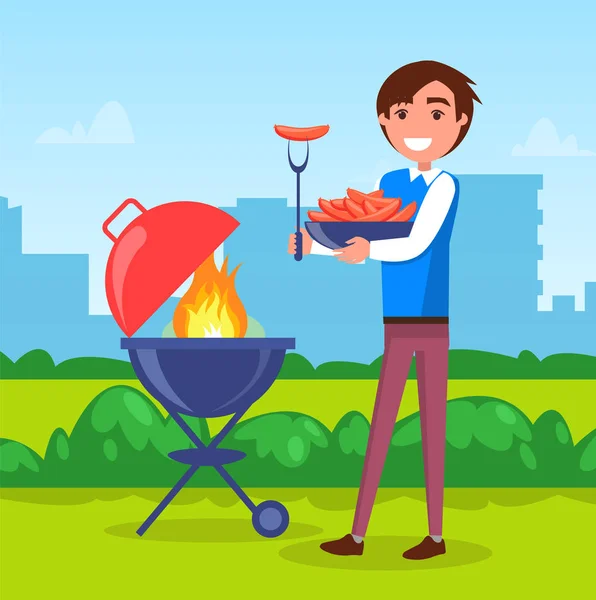 Man op de picknick in City Park Grill Worstjes op Barbecue — Stockvector