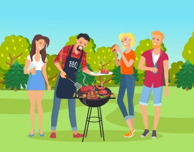 Piknikteki mutlu gençler, parkta barbekü partisi ya da ızgara, hafta sonları doğada buluşan arkadaşlar.