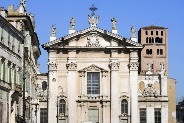 CATEDRAL DE MANTOVA —  Fotos de Stock