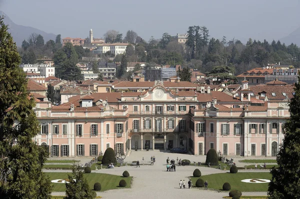 PALACE ESTENSE IN THE CITY OF VARESE — Stock Photo, Image