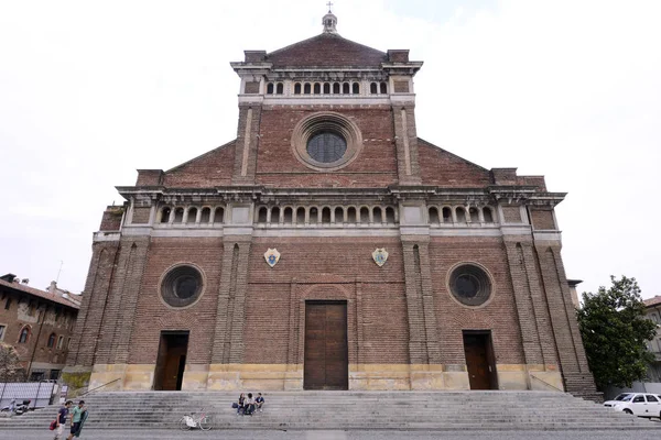 Katedra w mieście Pavia — Zdjęcie stockowe