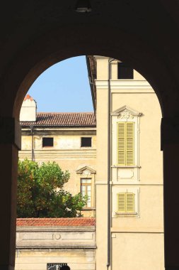 Ark ve Mantova City evleri