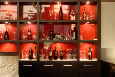 Bir mobil geniş bir Bar