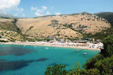 Denizin Arnavutluk devlet, 25-08-13