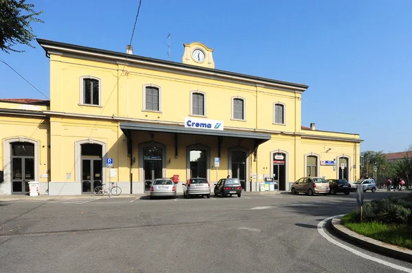 Die Bahnhofsfassade Der Stadt Crema Lombardei Italien — Stockfoto