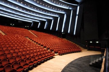 VICENZA, VENETO, İTALYA, 19-12-07 'NİN YENİ KOMUŞMA ODASI