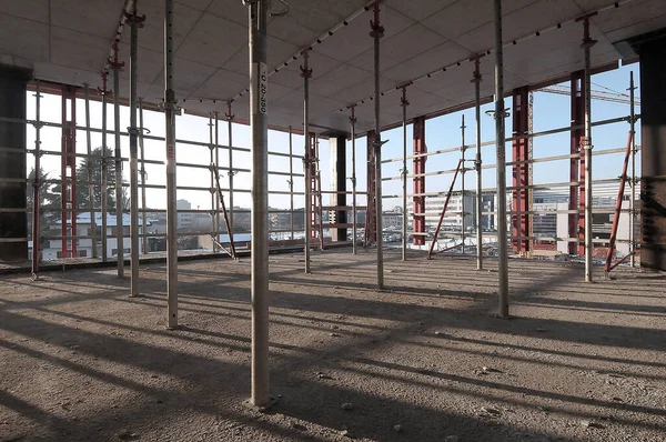 DESIO, LOMBARdy, ITALY, 13-01-09 'DA KONUŞTURMA