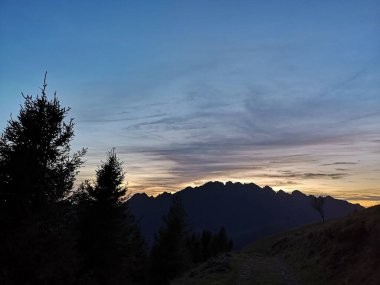 LOMBARdy, Italya 'nın kuzeyindeki IMAGNA Vadisi' nde 27-10-19 'un panoramik görüntüsü