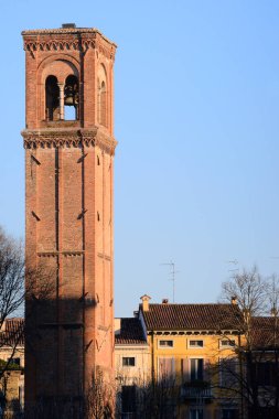 MANTOVA, LOMBARdy, İTALYA, 24-02-14 'teki Aziz Domenico Kulesi.