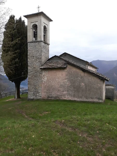 Church Wielkości Fageto Lario Nad Jeziorem Como Lombardy Włochy — Zdjęcie stockowe