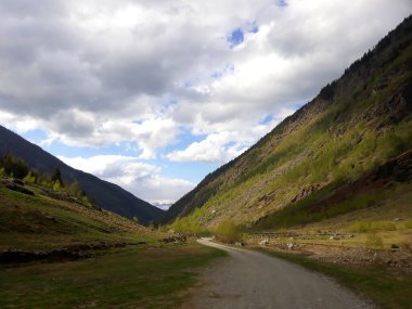 VALTELLINA LANDSCAPE, LOMBARDY, ITALY, 30-04-18
