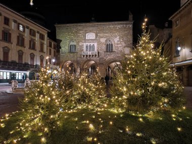 BERGAMO 'NUN HİKAYESİNDE YÜKSEL, LOMBARdy, İTALYA, 27-12-19