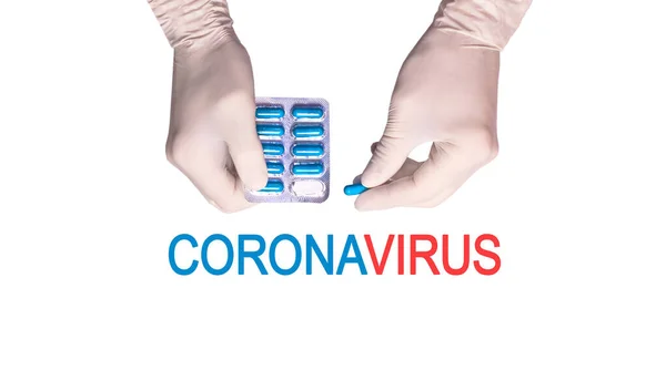 Coronavirus Covid 2019 Лікарі Гумових Рукавичках Тримають Пластинку Синіх Таблеток — стокове фото