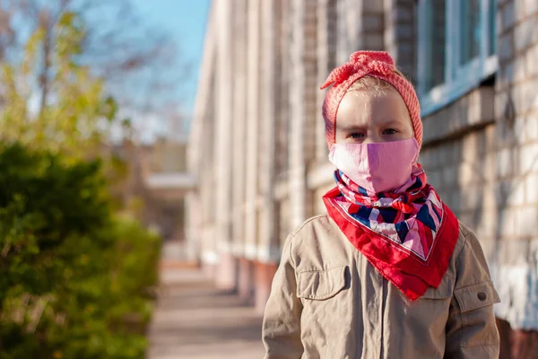 Little Girl Wearing Pink Protective Face Mask Covid Coronavirus Disease — Stock Photo, Image