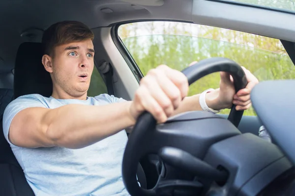 Knappe Bange Angstige Man Chauffeur Jonge Bange Man Geschokt Het — Stockfoto