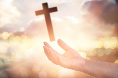 İnsan elinin hurma ibadet kadar açın. Eucharist terapi korusun Tanrı o