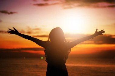 İnsan elinin hurma ibadet kadar açın. Eucharist terapi korusun Tanrı o