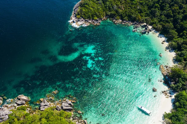 Aerial View Drone Shot Ocean Waves Beautiful Tropical Beach Rocky — Stock Photo, Image