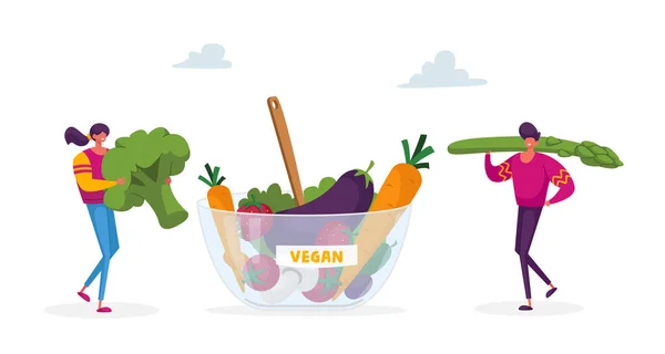 Los personajes de hombres y mujeres jóvenes traen brócoli y espárragos enormes al tazón con comida vegana. Estilo de vida saludable y nutrición orgánica, productos fortificados naturales frescos. Dibujos animados Gente Vector Ilustración — Vector de stock