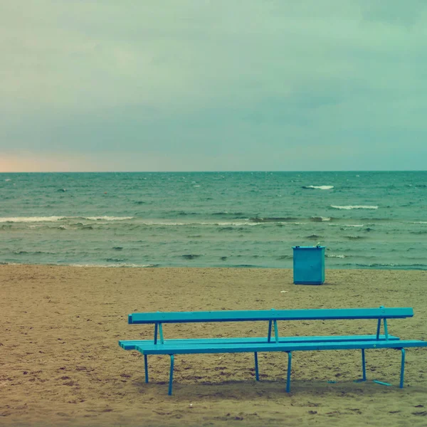 Letonya 'nın Jurmala şehrinin manzarası. Jurmala 'da deniz ve sahil.