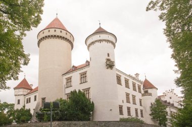 Konopiste kale bir görüntüsüdür