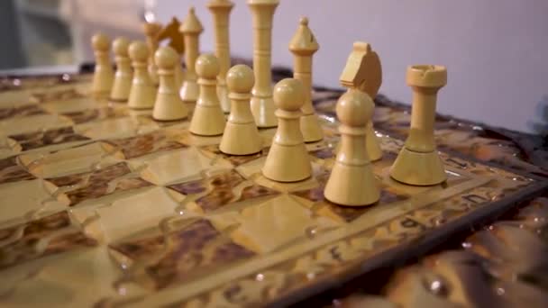 木制象棋木雕、凿子、手工制品、工艺品、迪伊 — 图库视频影像