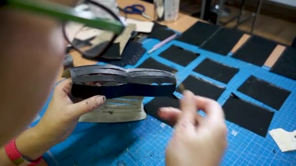 Sewing leather products. DIY handmade — 비디오