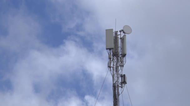 Stations Base Des Opérateurs Mobiles Téléphonie Cellulaire Situées Dans Ville — Video
