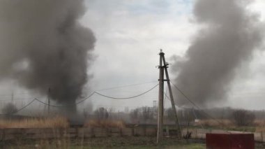 Tanklar, askeri zırhlı araçlar saha görevinde..