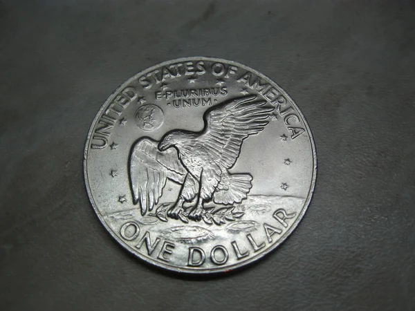Rzadkie srebrne amerykańskie monety dolarowe — Zdjęcie stockowe