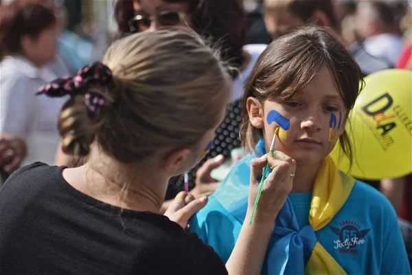 Průvod v den nezávislosti Ukrajiny 2014. — Stock fotografie