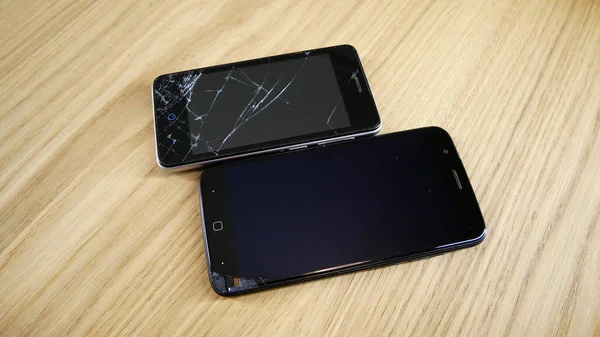 Mobile phone repair. Touchscreen replacement.