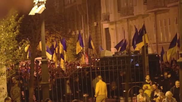 Киев, Украина 14 октября 2019 года. Националисты, сторонники Украины протестуют против Минского протокола и формулы Штайнмайера — стоковое видео