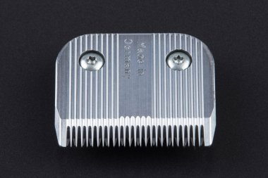 Kesici bıçak bloğunun bir kısmı taşınıyor