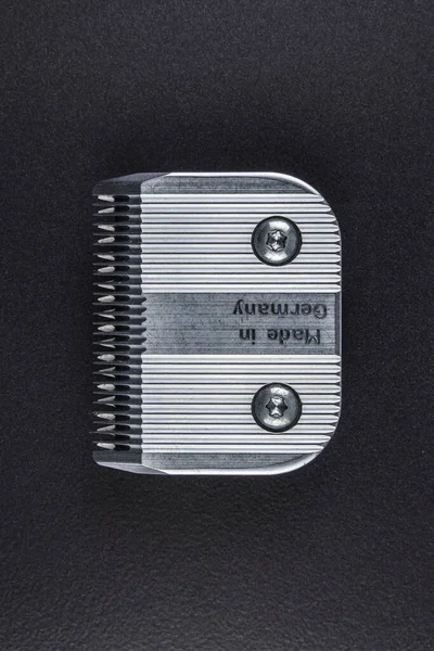 Kesici bıçak bloğunun bir kısmı taşınıyor