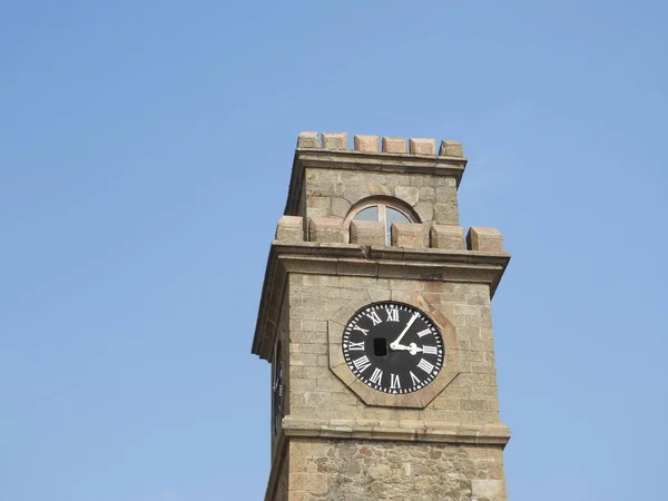 Torre do relógio da cidade na cidade de Galle, no Sri Lanka. Galle - a maior cidade e porto do sul do Sri Lanka, a capital da província do sul e um destino turístico popular — Fotografia de Stock